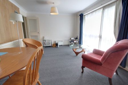Lloyd Square, Niall Close, Edgbaston, B15 - Photo 2