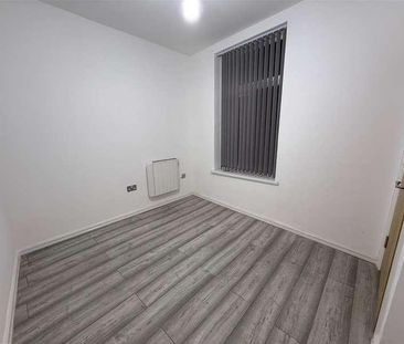 St. Georges Street, Bolton, BL1 - Photo 1