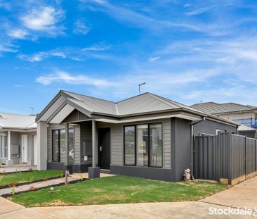 Near New 3-Bedroom Home for Lease in Truganina's Grandview Estate - Photo 5