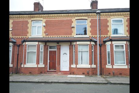 3 Bed Terraced House, Blandford Road, M6 - Photo 3