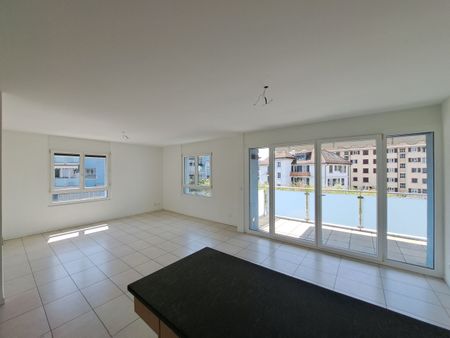 Luminous recent 4.5p apartment with balcony for rent in Prilly - Photo 4