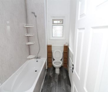 3 bedroom end of terrace house to rent - Photo 6