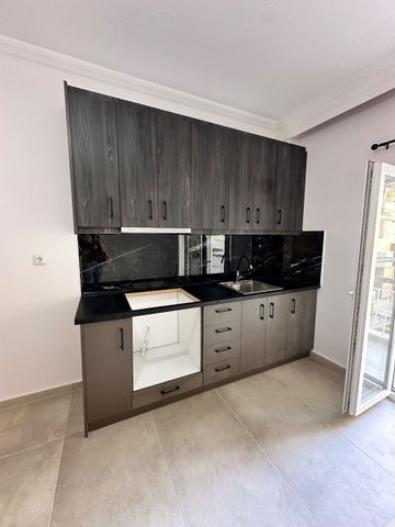 Διαμέρισμα για ενοικίαση Κέντρο (Μενεμένη) - Photo 5