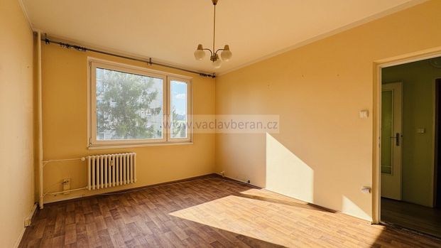 Pronájem bytu 1+1 37 m² - Photo 1