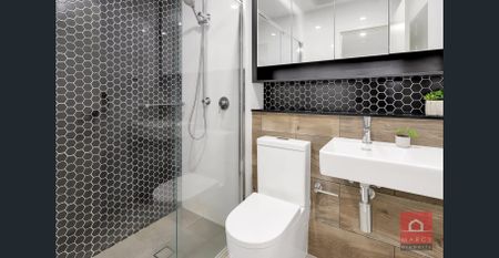 Modern Two Bedroom Apartment! - Photo 4