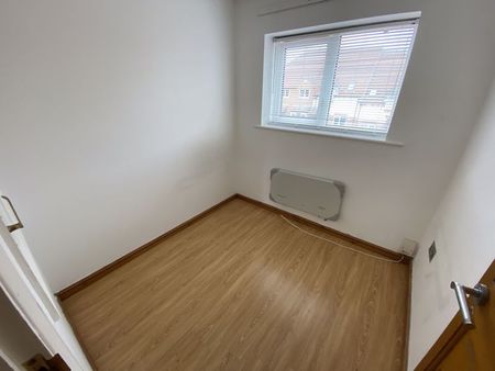 Grange Close - Photo 4
