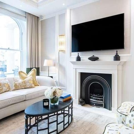 Prince Of Wales Terrace, Kensington Gardens, Kensington, London, W8 - Photo 1
