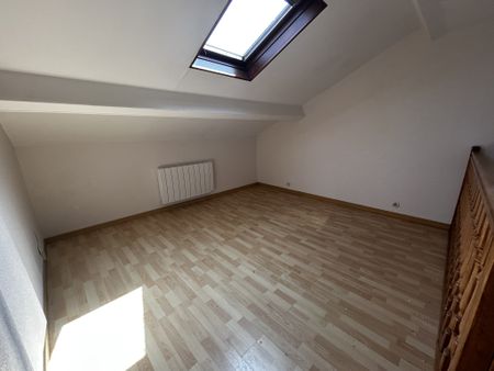 Location Appartement 3 pièces 44m² LE CREUSOT 71200 - Photo 4