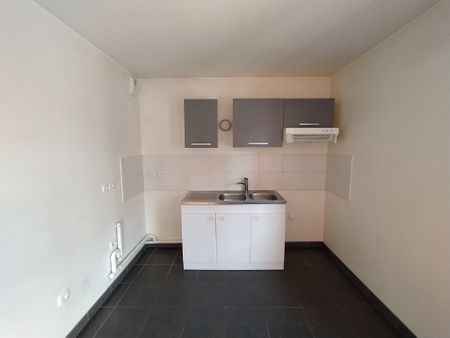 Location Appartement 1 pièce 41m² - Photo 5
