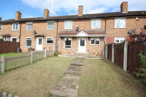 3 Bedroom House - Mid Terrace To Let - Photo 1