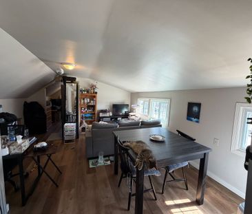 For Lease - 155 1/2 Lake Street Unit# Upper, St. Catharines, Ontario - Photo 2