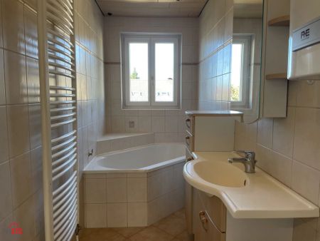 Modernes Wohnglück: Entdecken Sie Ihr neues Zuhause mit dem perfekten Raum für Homeoffice und mehr! - Photo 5