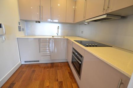 1 bedroom flat to rent - Photo 3