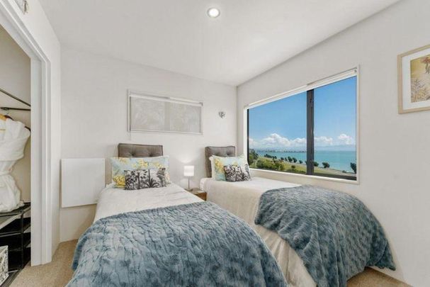 Fully Furnished Ocean view living - Photo 1