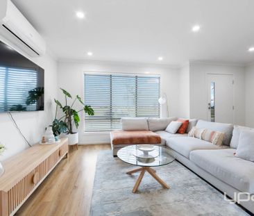 LOW MAINTENANCE TOWNHOUSE LIVING - Photo 3