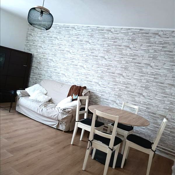 1 pièce - Meublé - 10,46 m² - 2ème étage - Colocation non autorisée - Photo 1