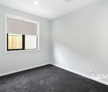 6 Vega Rd, Sunbury - Photo 1