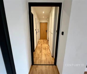 Designový, čerstvě zrekonstruovaný byt 2+1 v srdci Kamenické - Photo 2