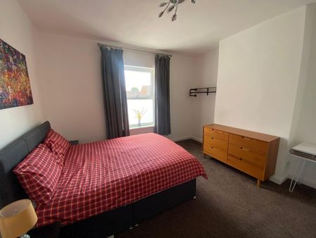 Room in a Shared House, Wyndcliff Road, B9 - Photo 3