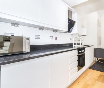 1 bed apartment to rent in Grainger Street, Newcastle Upon Tyne, NE1 - Photo 3