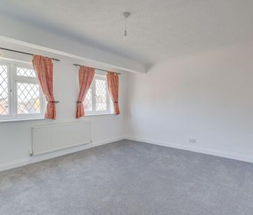 4 bedroom detached house to rent - Photo 4