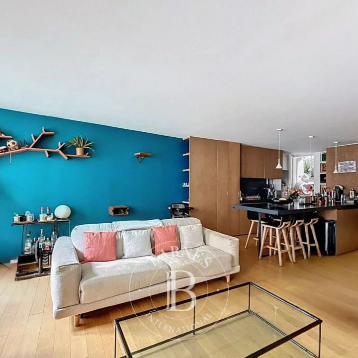 Appartement • Sentier-Bonne Nouvelle - Photo 1