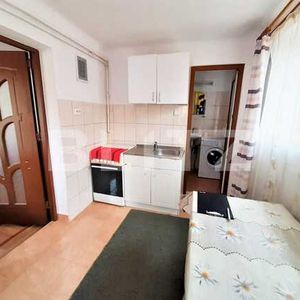 1 camera, 30 mp, parcare in curte, zona strazii Dunarii - Photo 2