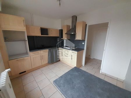 Location Appartement 3 pièces 81m² - Photo 4