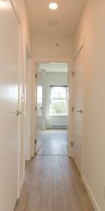 2 Bed 2 Bath in Central Fairview! SF #303 - Photo 4