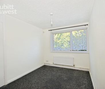 2 bedroom maisonette to rent - Photo 5