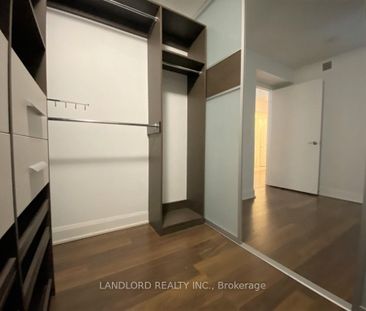 Quantum North Tower Lofts , #1701 - Photo 4