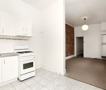 38 Lydia Street, Brunswick VIC 3056 - House For Rent | Domain - Photo 3