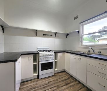 NEAT & TIDY HOME!! - Photo 1