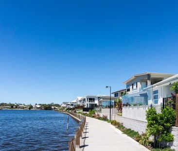 Luxurious Waterfront Living - Photo 1