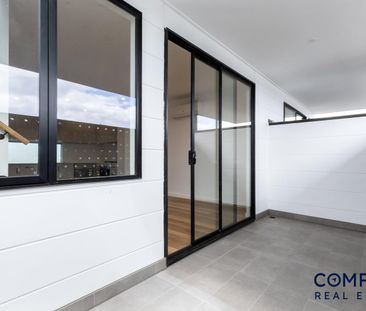 Brand New Tri-Level Townhouse - Photo 6