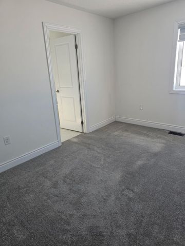 For Lease - 37 Union Boulevard, Wasaga Beach, Ontario - Photo 2