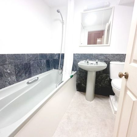 Studio Flat, The Drive, Hove - Photo 4