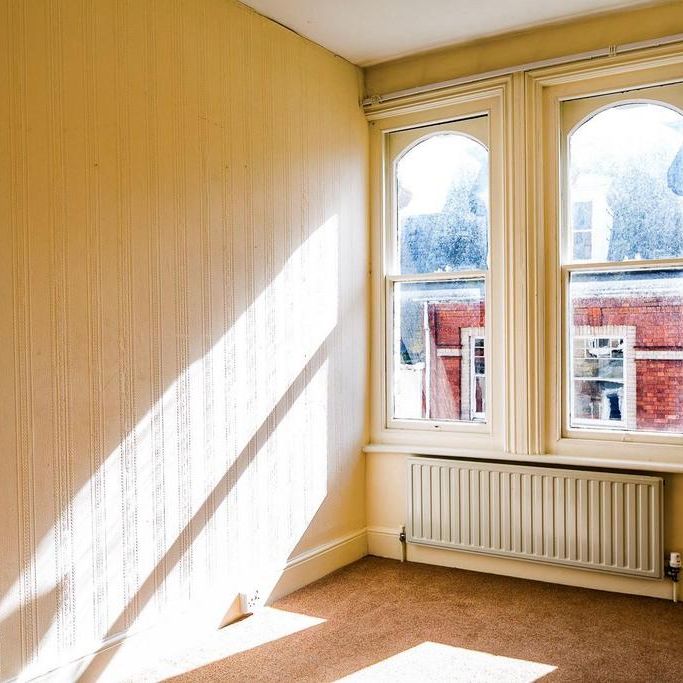 4 bedroom maisonette to rent - Photo 1