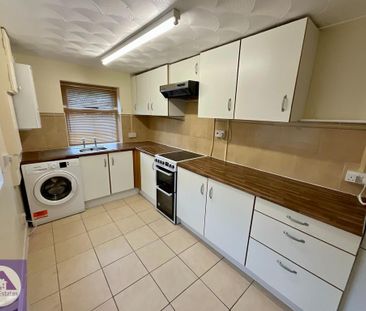 2 bedroom maisonette to rent - Photo 6