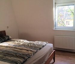 Miete inkl. Nebenkosten: 1.350 € pro Monat, plus Strom, inkl. Heizung - Photo 6