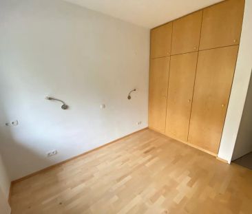 GEPFLEGTE 4 ZIMMER ALTBAUWOHNUNG IN DER EISENHANDSTRASSE - Foto 1