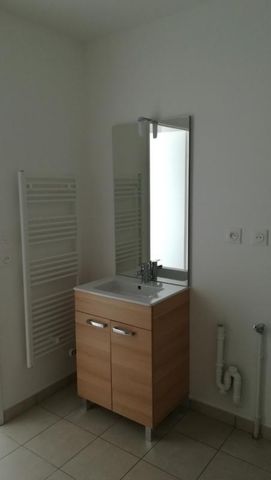 Location Appartement 1 pièce 23m² MONDEVILLE 14120 - Photo 3