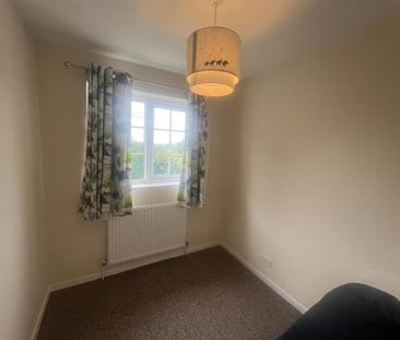 3 bedroom end of terrace house to rent - Photo 6