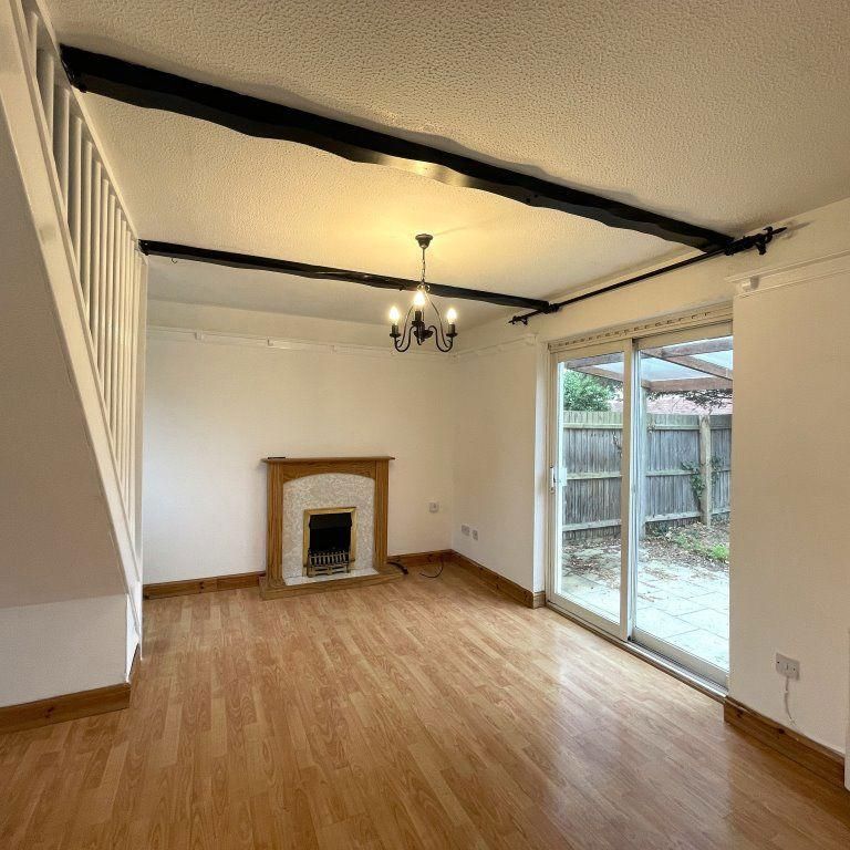 2 bedroom detached house to rent - Photo 1