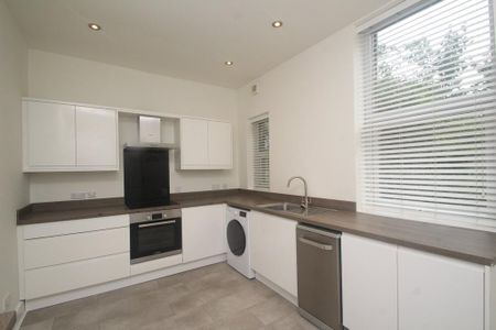 2 bedroom flat to rent - Photo 3
