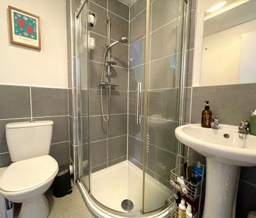 2 bedroom flat to rent - Photo 6