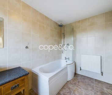 2 bedroom end of terrace house to rent - Photo 1