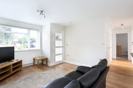2 bedroom flat to rent - Photo 3