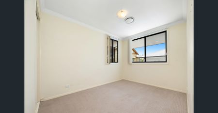 Spacious & Private Family Home in Prime Kelvin Grove Location - Photo 4