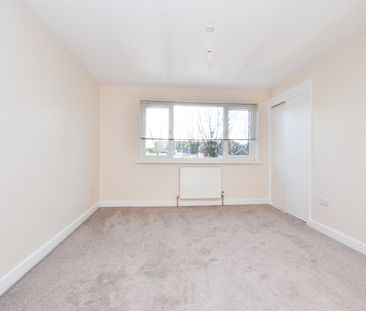 South View, Hazlerigg, Newcastle Upon Tyne - Photo 2